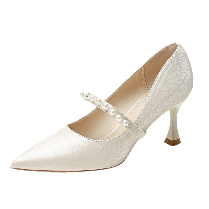 Perlenkette fällt nicht Absatz High Heels Damen 2025 neu Französische Mode Satin Bankett Brautjungfer Schuhe Stiletto Einzelne Schuhe