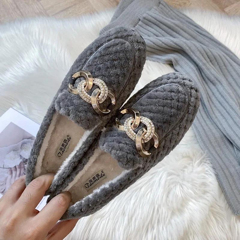 Fashion Women's Plush Flat Shoes Ladies Winter Slip on Furry Loafers Outdoor and Office Wear Fashion Chain Design Winter Warm Snow Boots