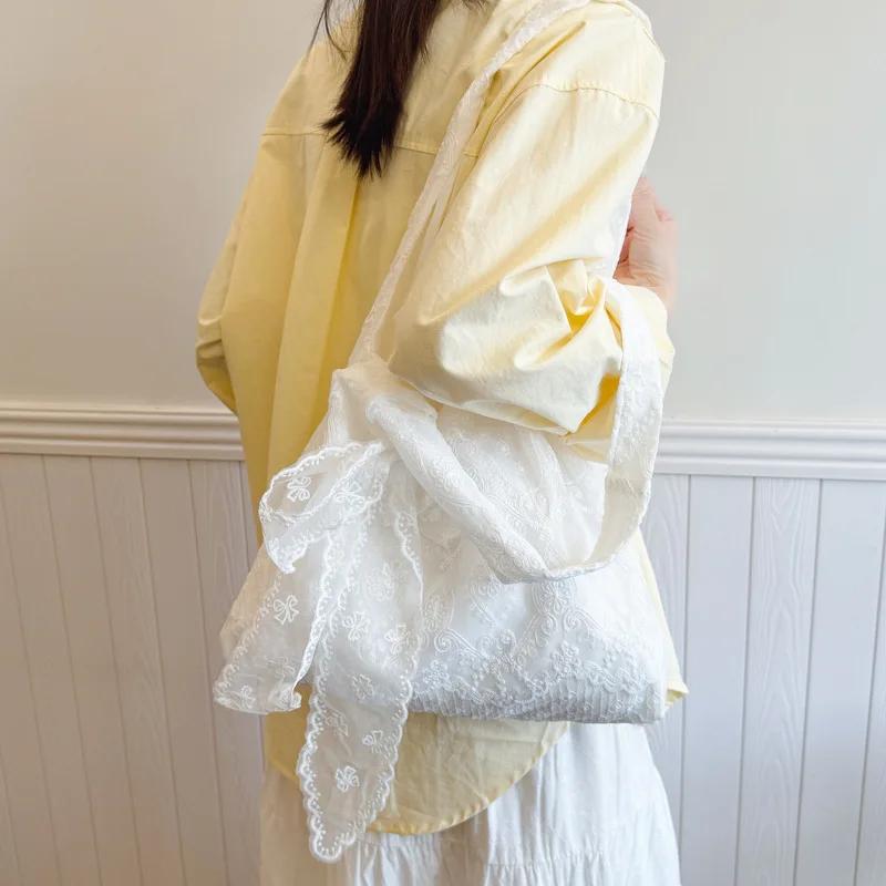 Retro Lace Flower Women's Canvas Shoulder Bag Large Capacity Gentle Ladies Tote Vest Bag Summer Travel Underarm Bag Handbags