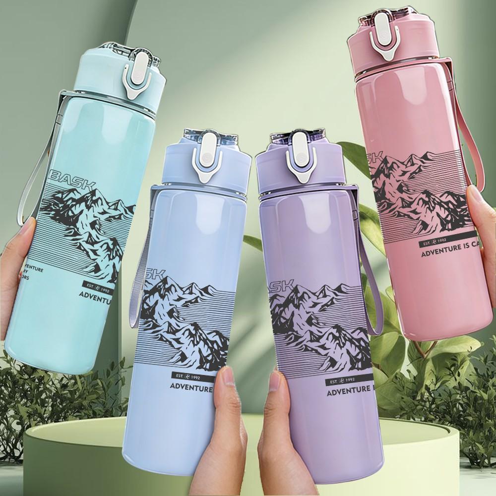 1PC Thin wave line minimal sketch print 750ml colorful plastic sports water bottle leakproof pop up lid with straw for outdoor work home use