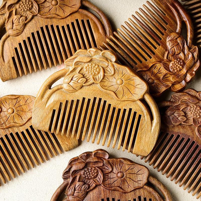 Green sandalwood comb with vintage-style carved lotus design, mini portable hair comb, holiday gift, supports engraving, suitable for a girlfriend