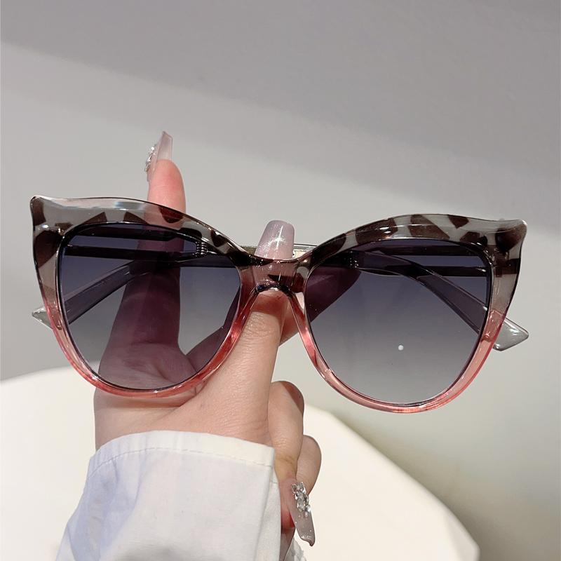 Cat Eye Sunglasses Women  New Fashion Vintage Multicolor Casual Sun Glasses Trendy Luxury Brand Design Decor Shades