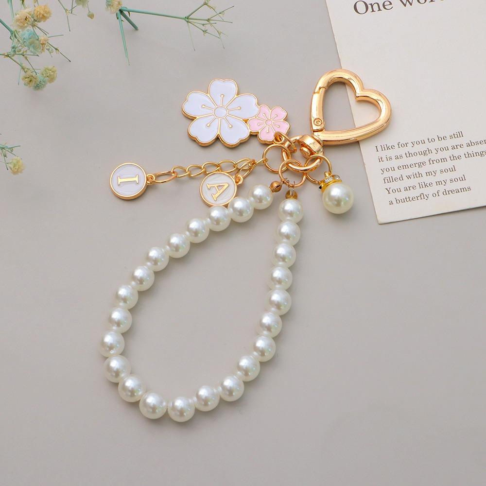 Trendy Letter Pendant Cherry Blossoms Keychain Luxury Fashion Car Key Ring Pearl Beaded Chain Bag Accessories