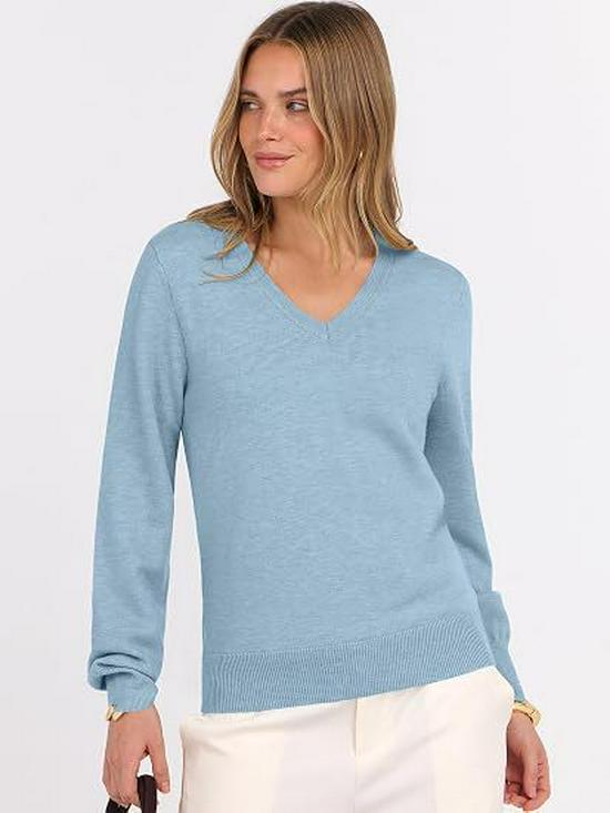 2026 European & American Autumn V-neck Loose Long Sleeve Solid Knit Women's Sweater - Commuting & Versatile
