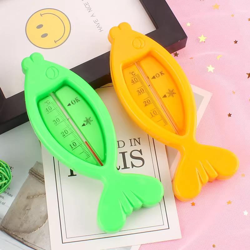 

Детский термометр «Маленькая рыбка»: Игрушка для ванны двойного назначения для сухого/влажного использования для измерения температуры воды No жёлтый