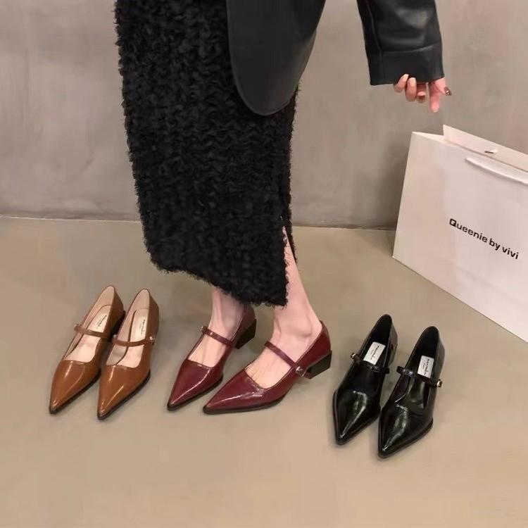 Spisse røde Mary Jane-sko dame 2025 nye vår og høst allsidige middels høyhælte plattform franske høyhælte Mary Jane-sko