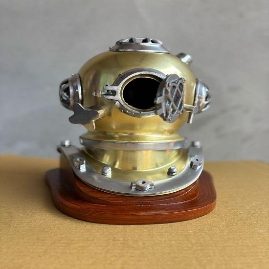 45.72 Cm US Navy Mark V Diving Helmet Wit Wood Base Replica Brass Copper Gift Item Home Decor