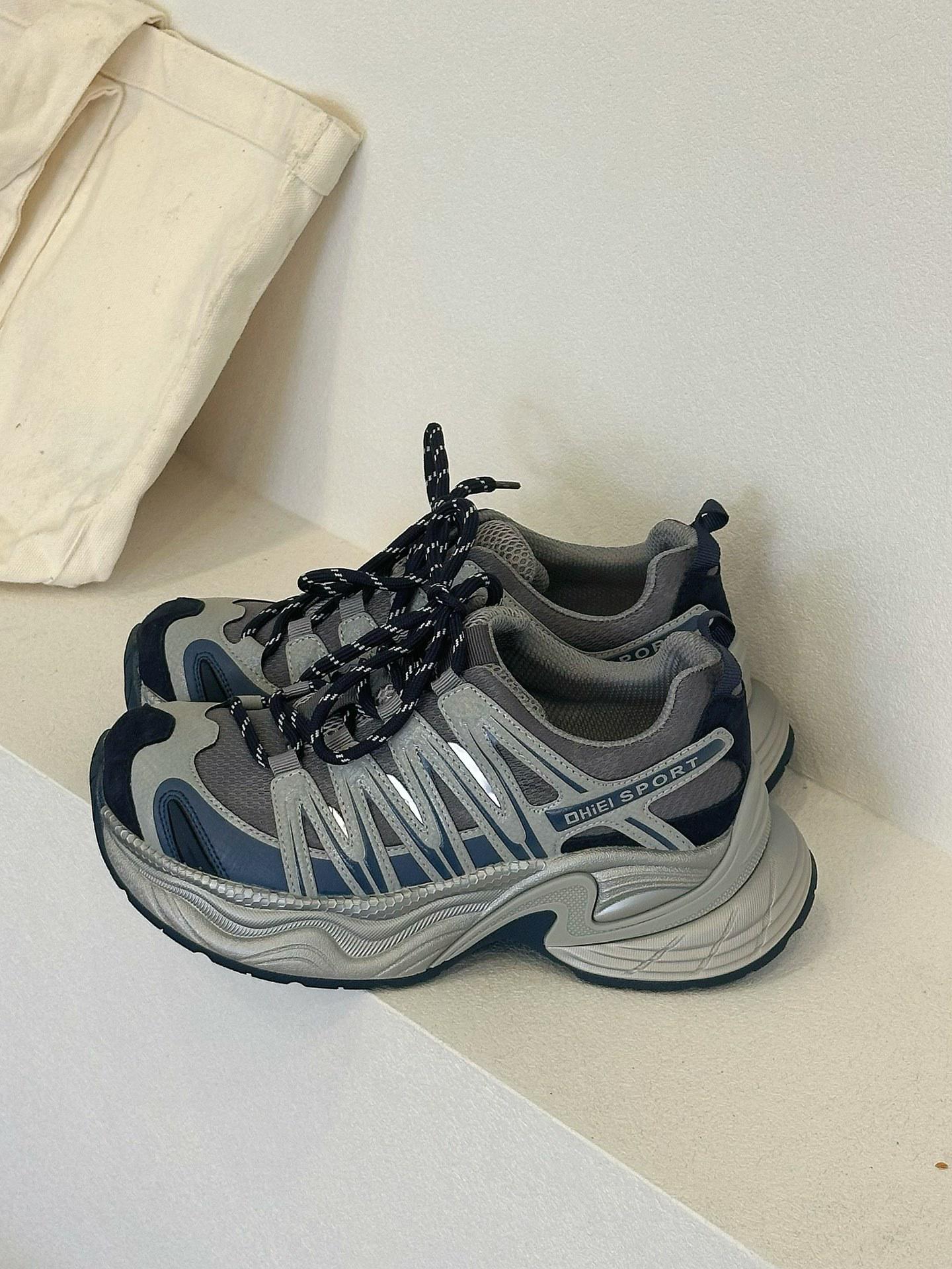 

Женские повседневные кроссовки из натуральной кожи на толстой подошве - Модные, Универсальные, Дышащие туфли Форреста Гампа Осень/Зима 2025 EU 35 синий