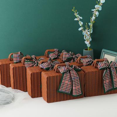 Makeup Storage Case Picnic Basket with Liner Rattan Storage Basket Vintage Rattan Handbag Rustic Picnic Basket for Woven Makeup Organizer Gifts