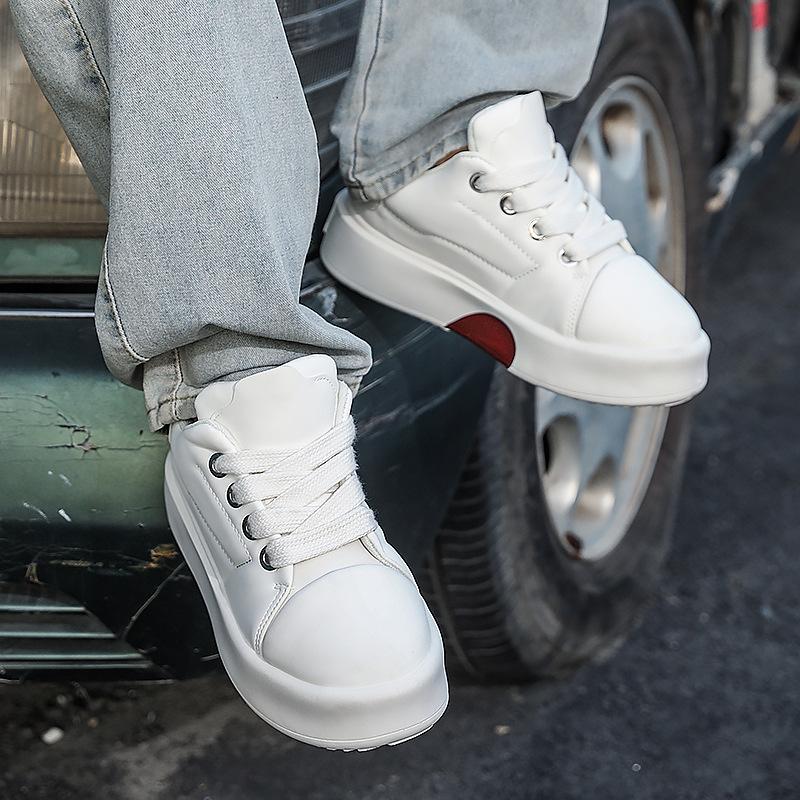 Board-Schuhe neue Herrenschuhe Nischendesign Plateau Freizeitschuhe hässlich süße Mode Sportschuhe vielseitige kleine weiße Schuhe Brotschuhe