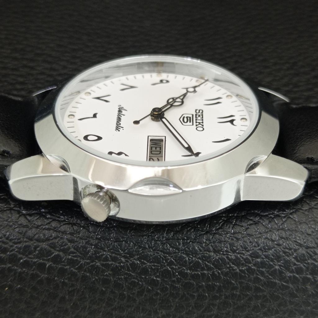 VINTAGE REFURBISHED SEIKO 5 AUTOMATIC JAPAN MENS WHITE DIAL WATCH a445551-1