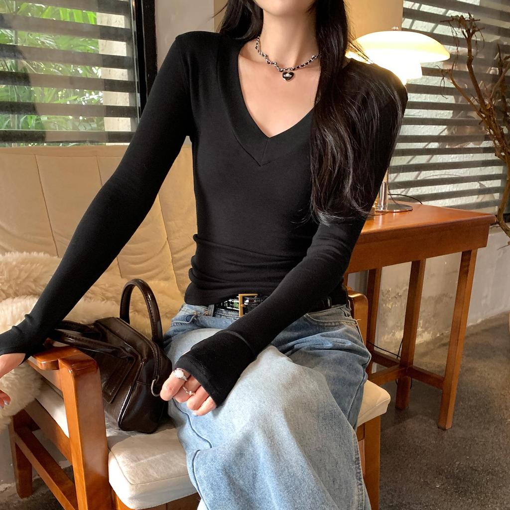 Melanoid V-Neck Coffee T-shirt: Women's Slimming Long Sleeve Base Layer for Autumn/Winter