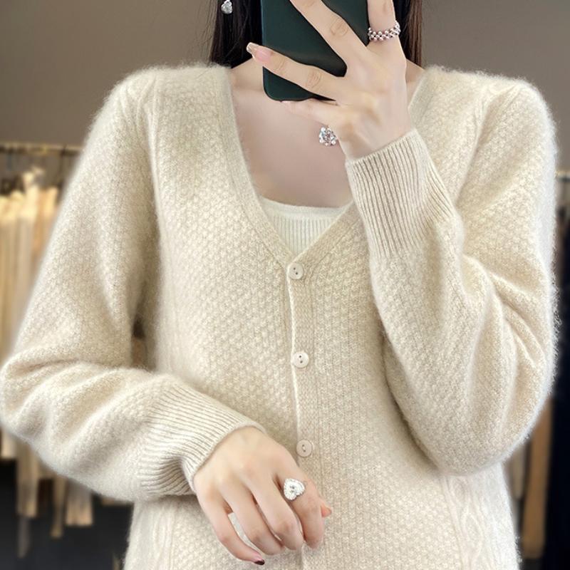 V-neck Wool Cardigan for Women In Autumn and Winter New Cashmere Knitted Sweater Temperament Versatile Ultra-fine Wool Jacket