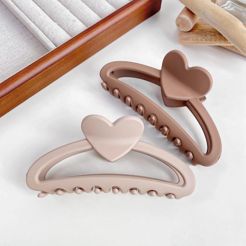 13cm Fashion Heart Good Big Shark Hair Claw Clips Clamps for Women Girls Vintage Headband for Gift Party Hair Accessories Tool