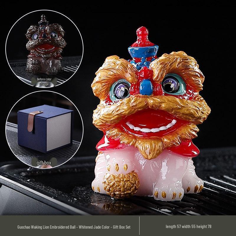 Handunyou Awakening Lion Tea Table Ornament