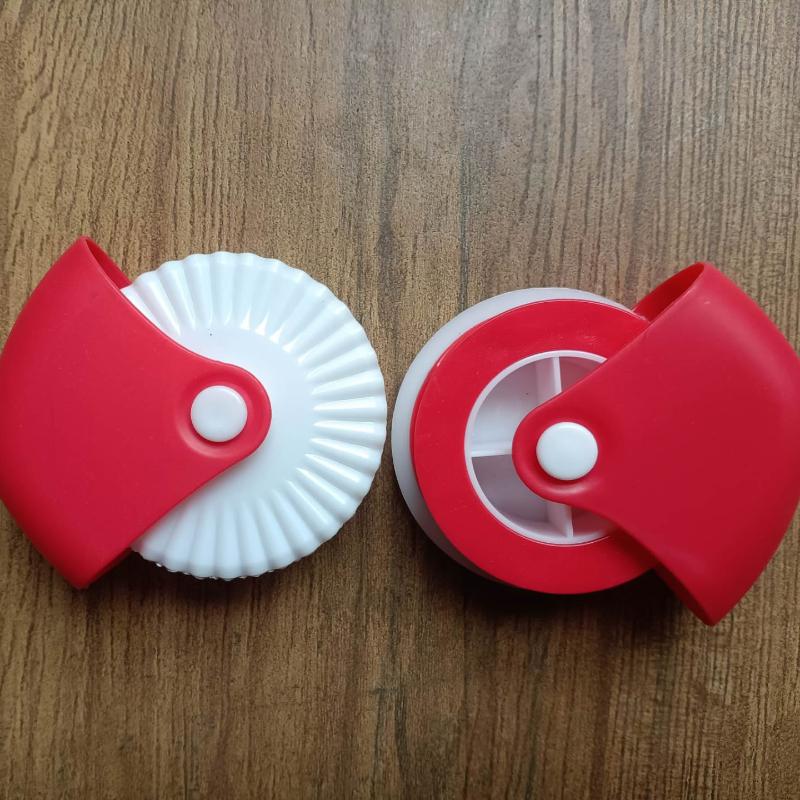 Cutting Wheels Dough Cutter Roll for Pizza Pastry Kitchen Utensils for Pizza and Confectionery Plastic Cutter Kitchen Tools Food