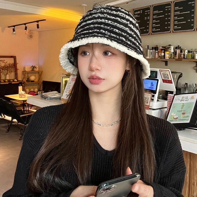 Autumn and Winter Ins Plush Velvet Bucket Hat Women's Color blocked Striped Basin Hat Japanese Versatile Autumn and Winter Dome Fisherman Hat