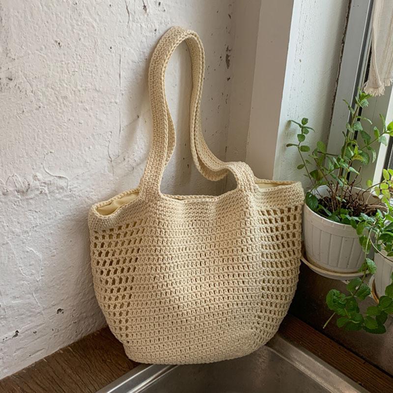 IELGY Woven Tote Bag Large Capacity Casual Shoulder Straw Beach Bag