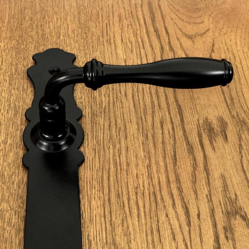 LINCOLN door handle with toilet plate 90