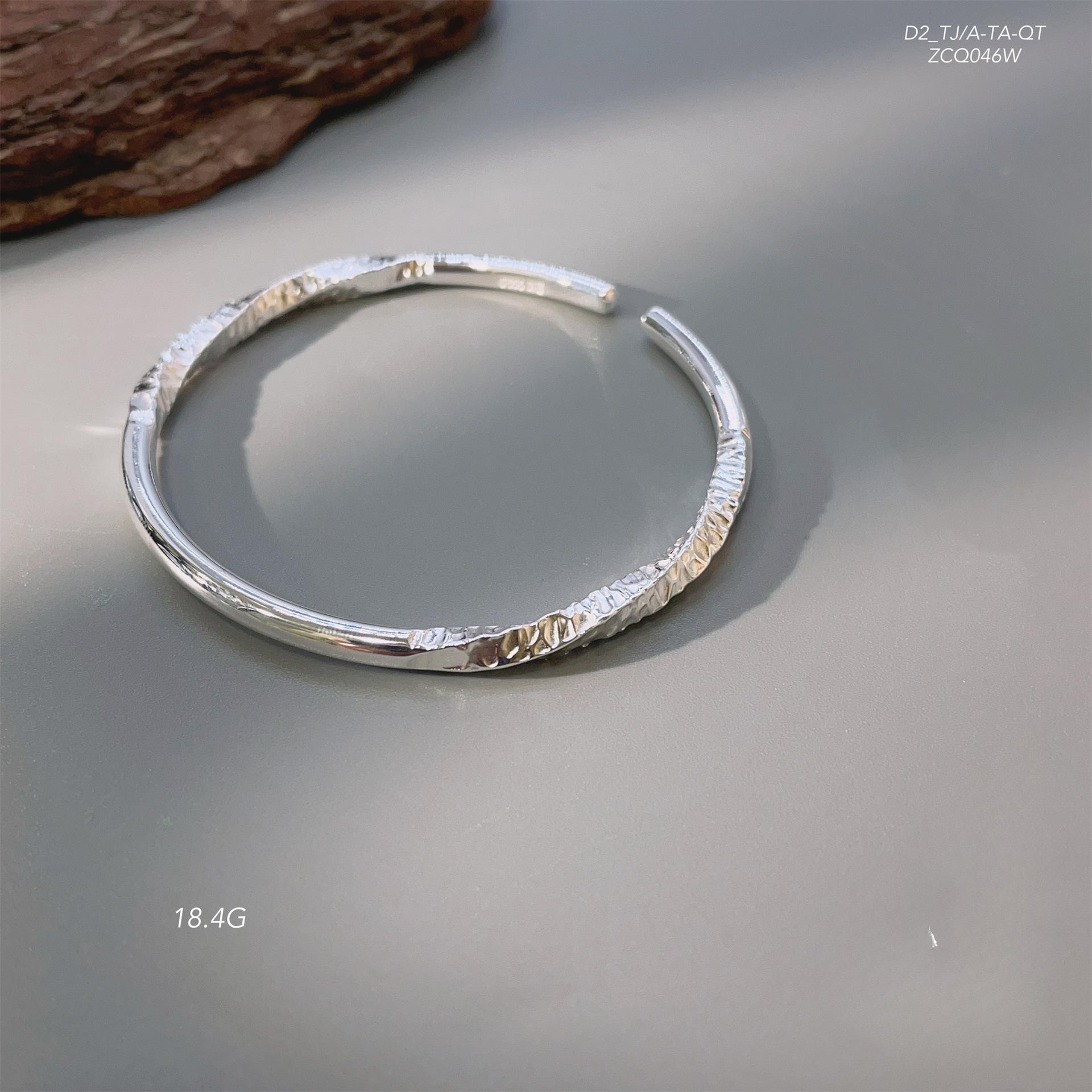 

Zuyin 999 Гладкая модная нишевая дизайнерская ручка с ритмичным узором Легкий роскошный браслет из стерлингового серебра для женщин Adjustable size