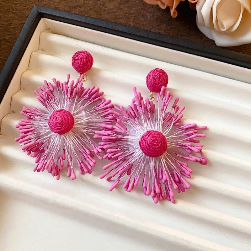 Spring and Summer New Handwoven Round Flower Star Stud Earrings Small Fresh Holiday Style Earrings Fashionable Exaggerated Earrings