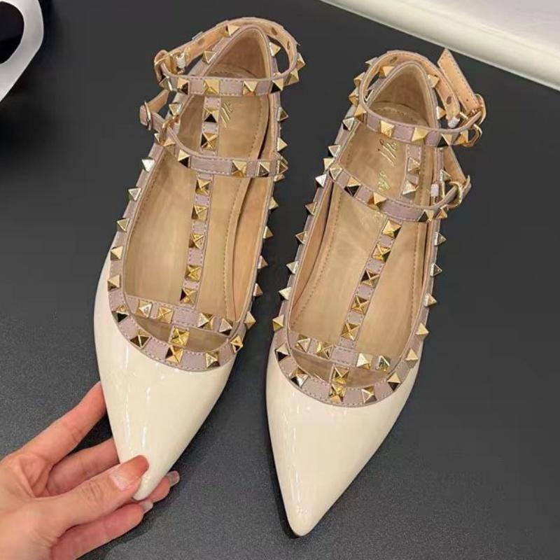Fashion Lady's Rivets Flat Shoes 2025 New Fashion Style Pionted Toe Buckle T-Strap Shoes Height Increased Women Shoes Elegant Flats