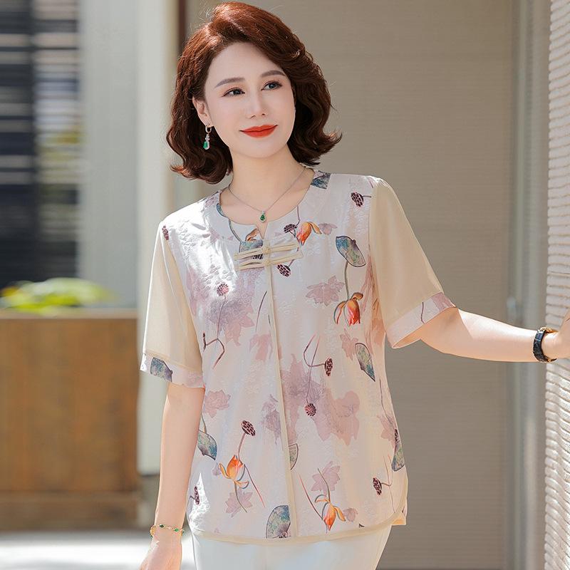 

Stylish Plus Size Short-Sleeve Pullover for Middle-Aged & Elderly Women - Lightweight & Loose Grandma Style 2XL (suggested for 105-120 jin) красный