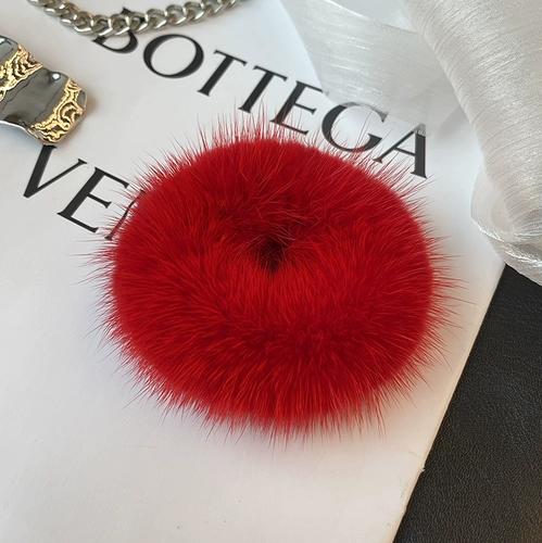 

Корейский минималистский мех норки, милый интернет-знаменитый плюшевый шарик, высококачественная веревка для волос, повязка на голову, кожаная лента, аксессуары для волос для женщин красный