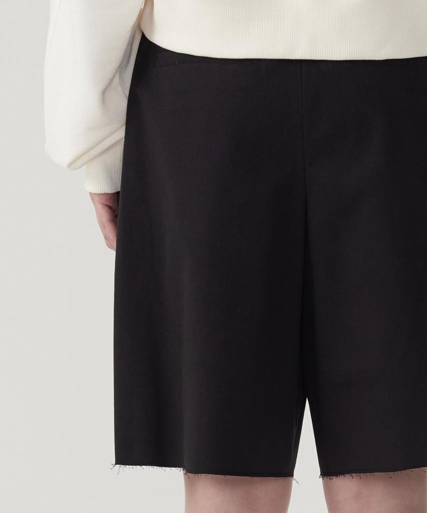 COVERNAT WOMAN Cargo Bermuda Shorts Black