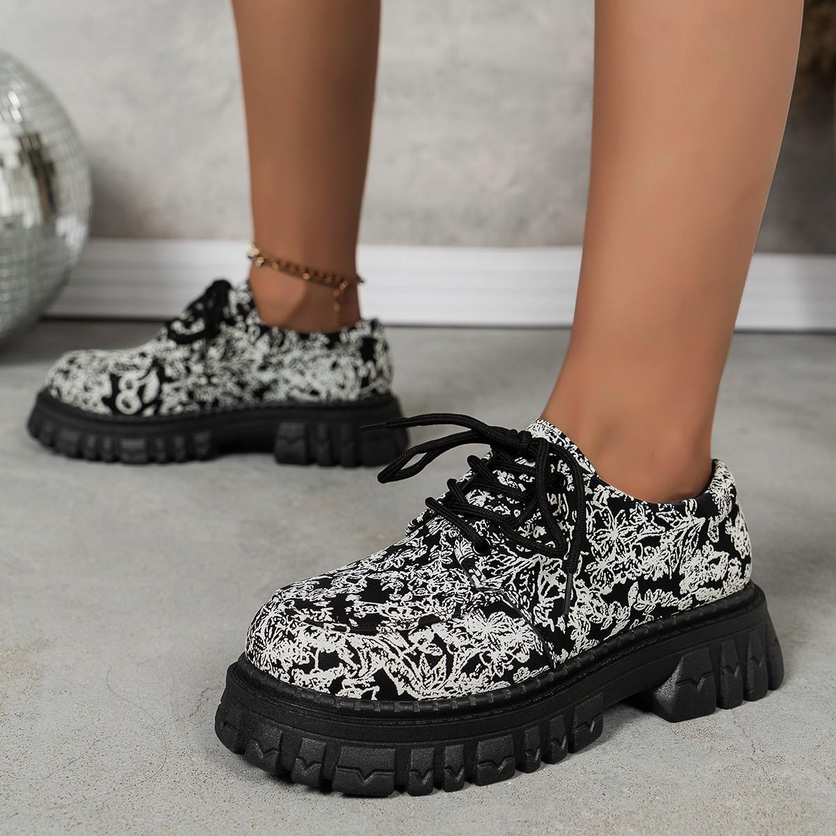 

Женская обувь Guochao от импортных производителей, весна и осень, новые удобные и модные мокасины на платформе, французские кексы, одинарные туфли для женщин 35 чёрный