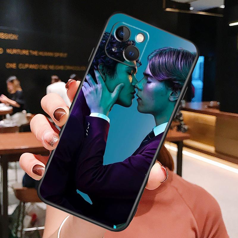 Young Royals Phone Case For iPhone 16 Pro Max 14 13 12 11 15 Pro Max Plus 12 13 Mini XR 16e Funda Cover