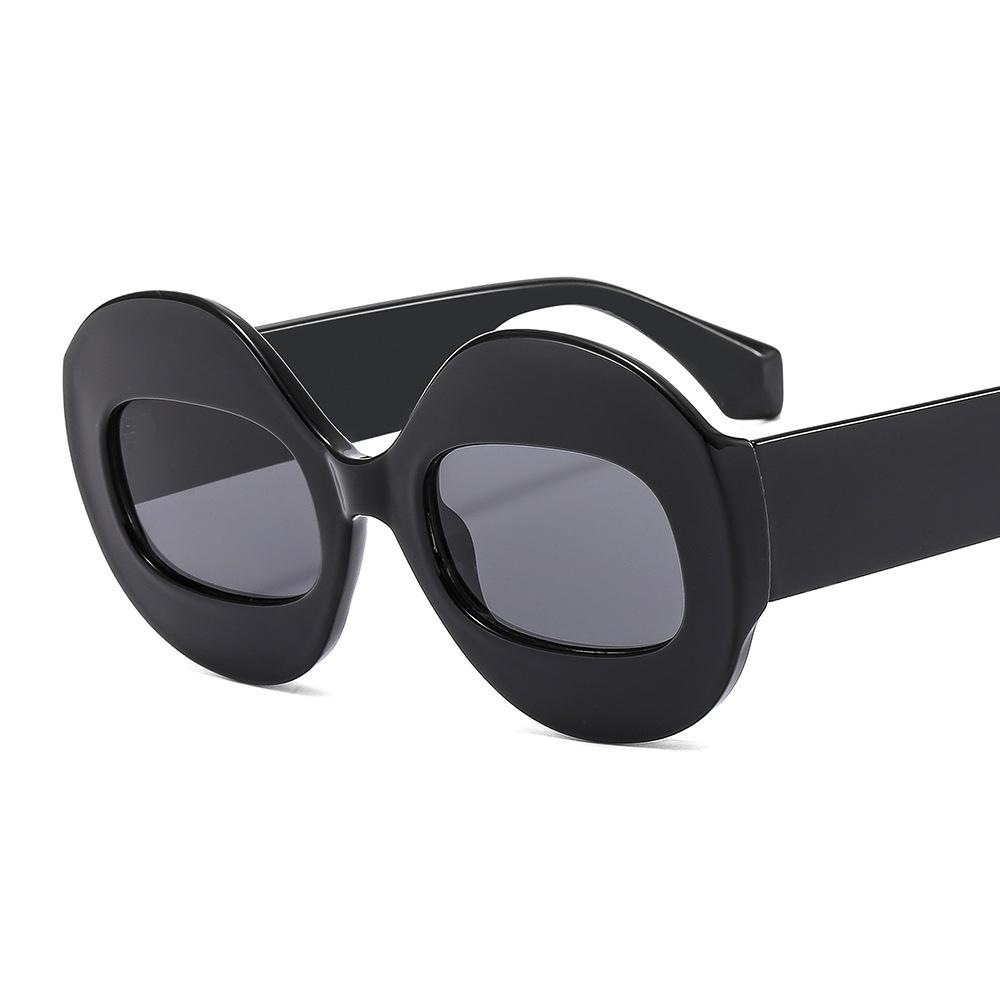 

Fashion Round Contrast Color for Women Sunglasses Vintage Retro Oval Clear Lens Gradient Lens Sunglasses UV400 Men Trending Punk Sun Eyeglasses as picture