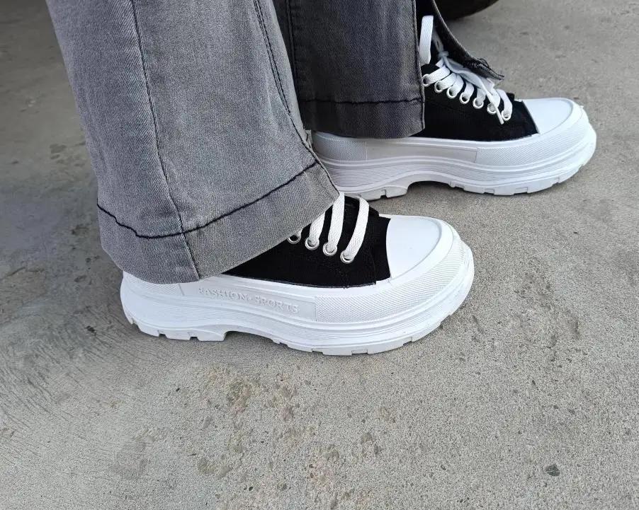 Fashion Women Lace-Up Front High Top Flatform Canvas Shoes Fashion Casual Comfortable Height Increasing Sneakers