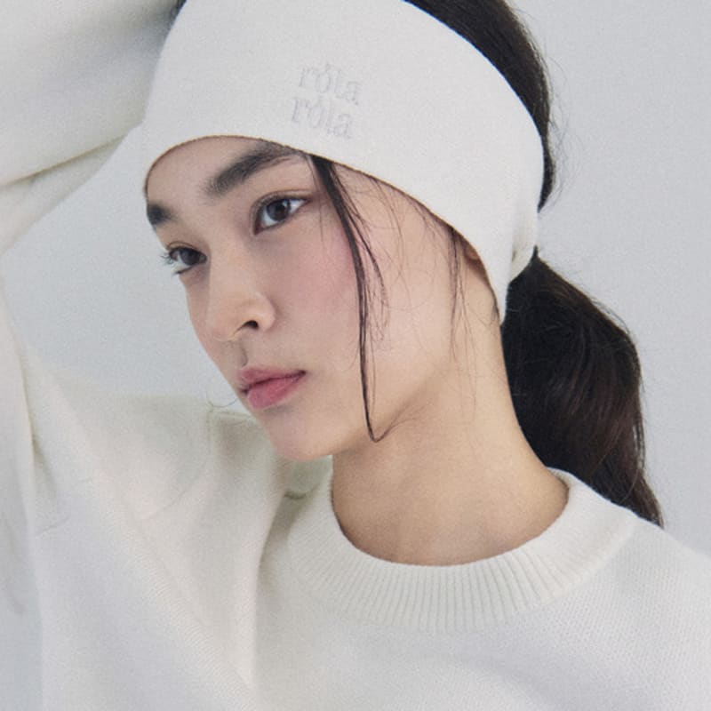 

ROLAROLA NUBASIC ЛОГОТИП ВЯЗАНАЯ ПОВЯЗКА НА ГОЛОВУ ЦВЕТ СЛОНОВОЙ КОСТИ IVORY_FREE