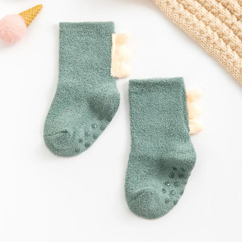 0-36M Herbst Winter Baby Neugeborenes Korallenvlies Dinosaurier Socken Jungen und Mädchen Dicke Bodensocken Kleinkind Rutschfest Warme Schlafsocken