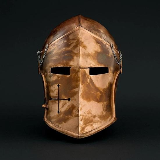 

Средневековый шлем барбута ручной работы, идеально подходящий для ярмарки эпохи Возрождения, косплея, LARP, костюма на Хэллоуин, точная реплика стальных доспехов