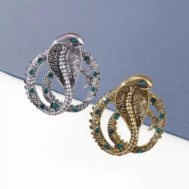 European and American Retro Cobra Brooch, Versatile Animal Zinc Water Suit Pin, Corsage Accessory