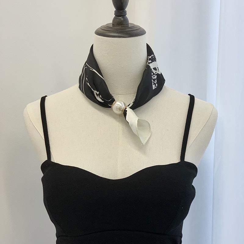 Silk scarf new pearl necklace spring and summer thin magnetic buckle lazy silk scarf women's pendant scarf collarbone chain