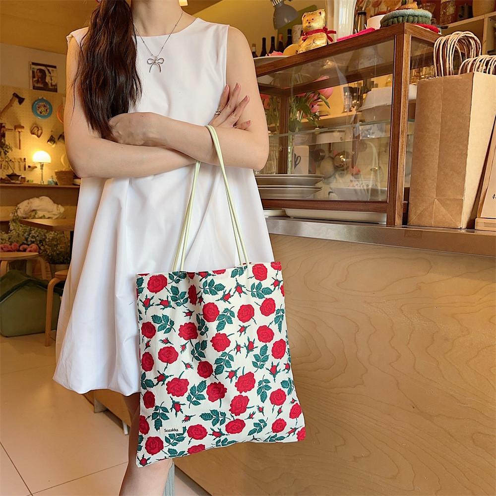 Trendy Floral Canvas Tote Bag For Students And Vacation Large Capacity Handbag