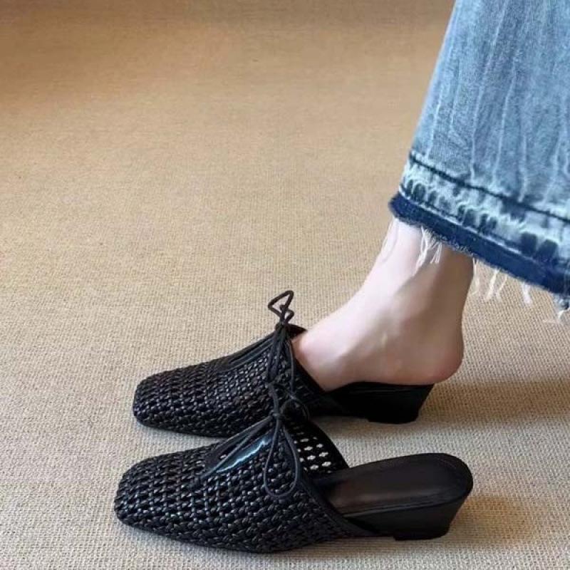 French British style square head hollowed out hand-woven wedge heel women's shoes 2025 new bag head single shoes
