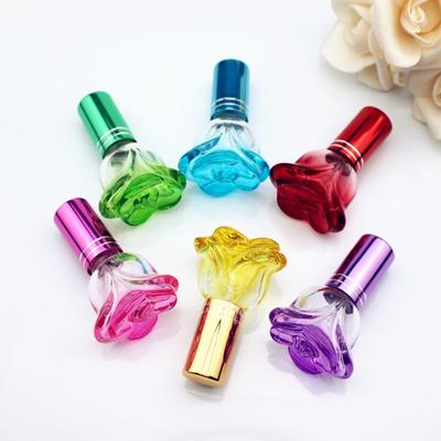 1 unidad de botella de Perfume de vidrio vacía en forma de rosa de colores de 6ml, pequeña muestra, botella pulverizadora de aroma recargable de Perfume portátil