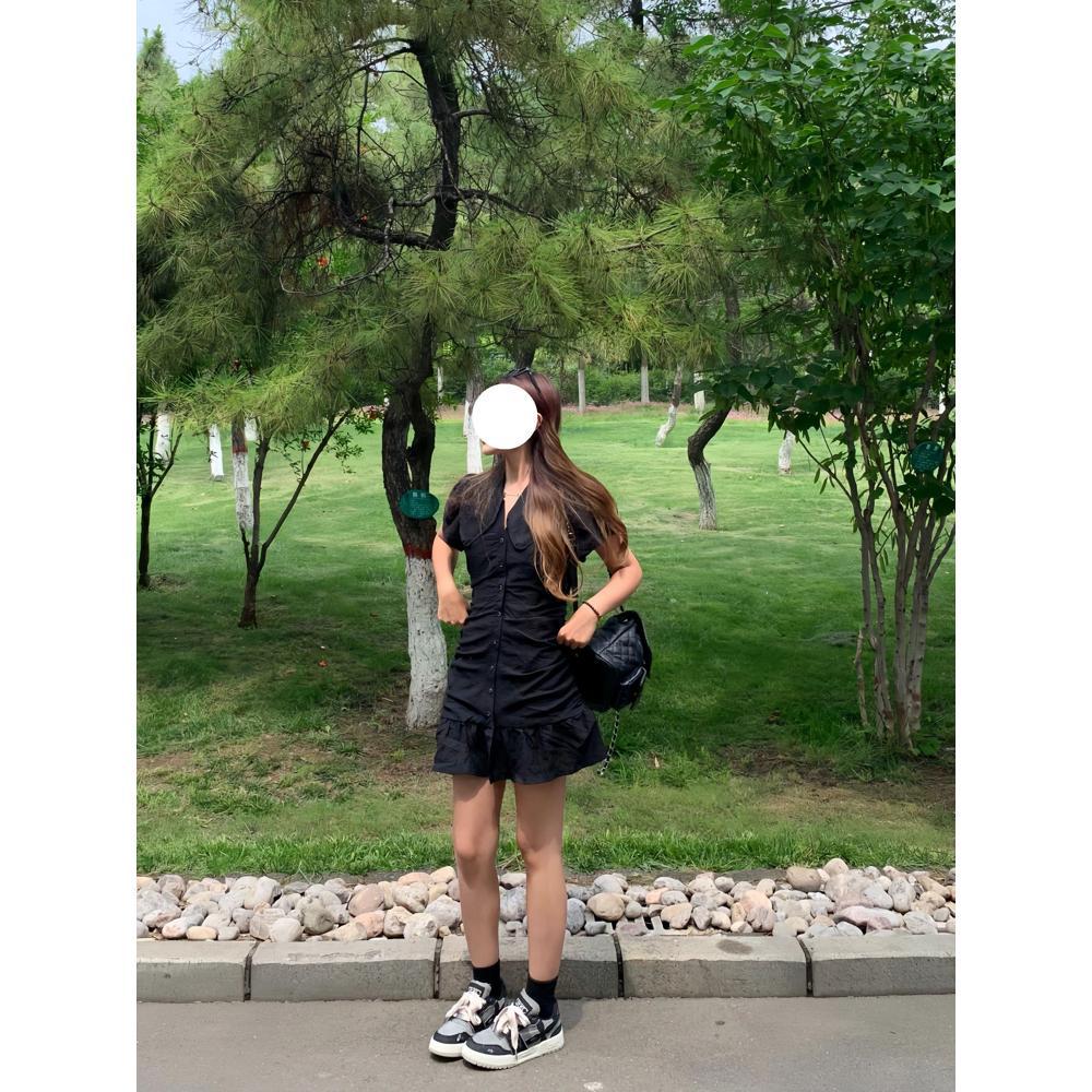 Fashion is not picky, small black dress with ruffle edge and thin black dress, fishtail skirt, short skirt, new.