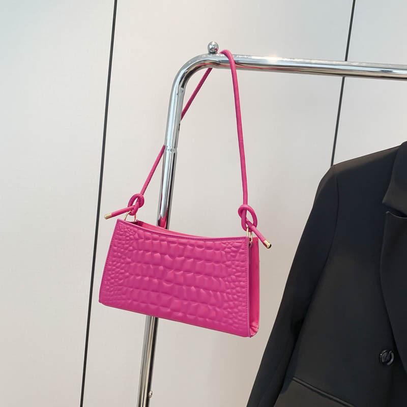 Korean Version of One-shoulder Solid Color Texture Simple Fashionable Bag for Women In Summer New Beautiful Ins Small Square Bag Underarm