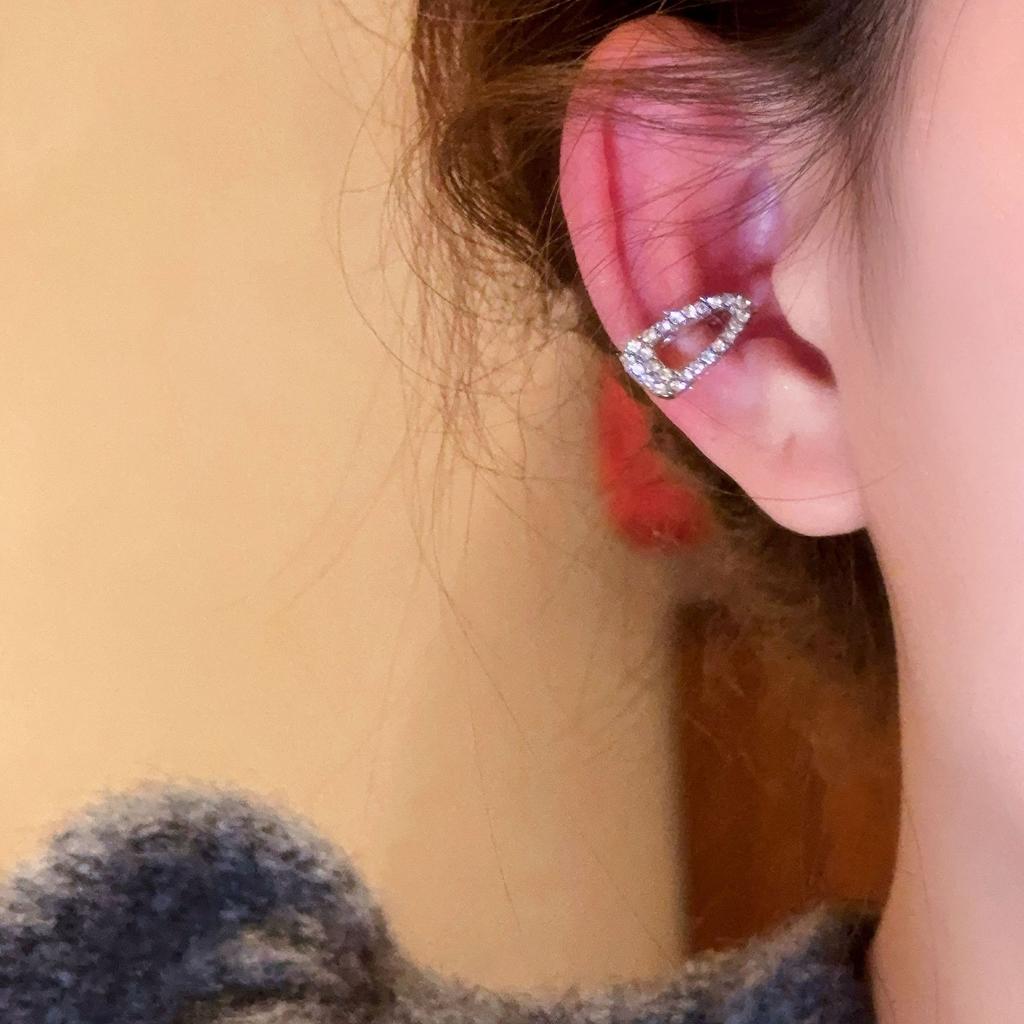 Shiny Zircon Star Ear Clip for Women Girl Fashion Full Rhinestone C Shape No Pierced Fake Cartilage Earrings Party Jewelry Gifts