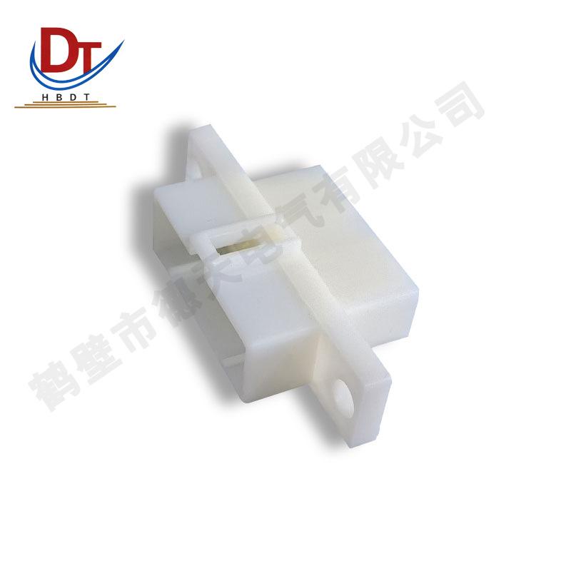 Automotive Wiring Harness DJ7051-7.8-11: 5-Pin Plastic Connector Housing DJ7051-7.8-11 Housing