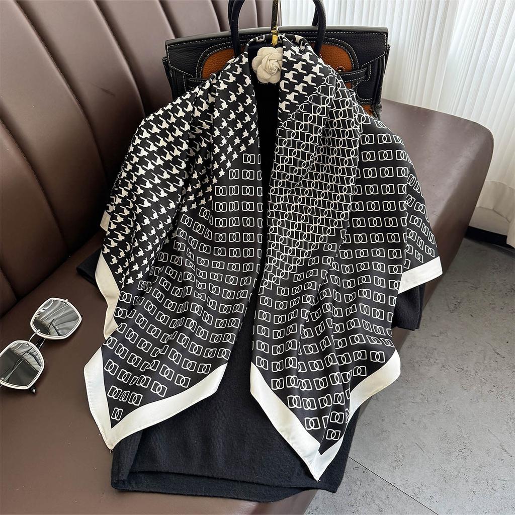 Classic Thousand Birds Grid Printed Silk Scarf 91cm Twill Scarf Fashion Versatile Double D Large Square Scarf Sunscreen Shawl Headscarf