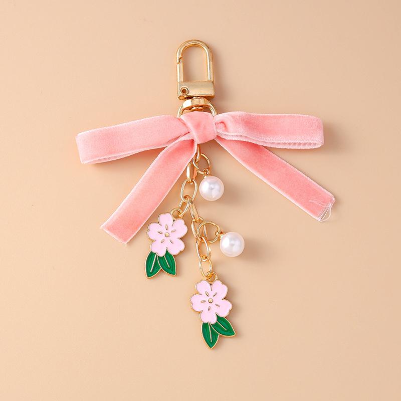 Cute Beaded Pearl Flower Keychain Women Girls Ribbon Bowknot Key Ring Pendant for Handbag Decor Handmade Key Chain Jewelry Gift