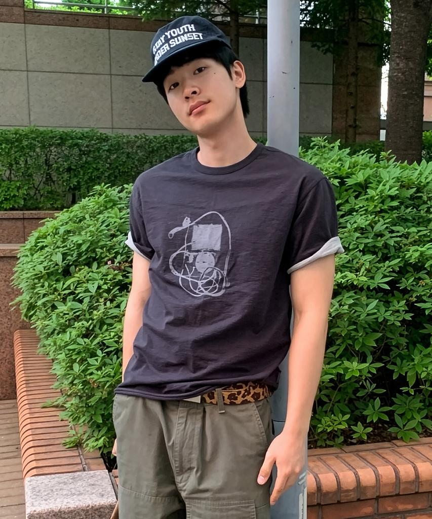 MAISON MINED Mp3 Graphic Layered Half T Charcoal