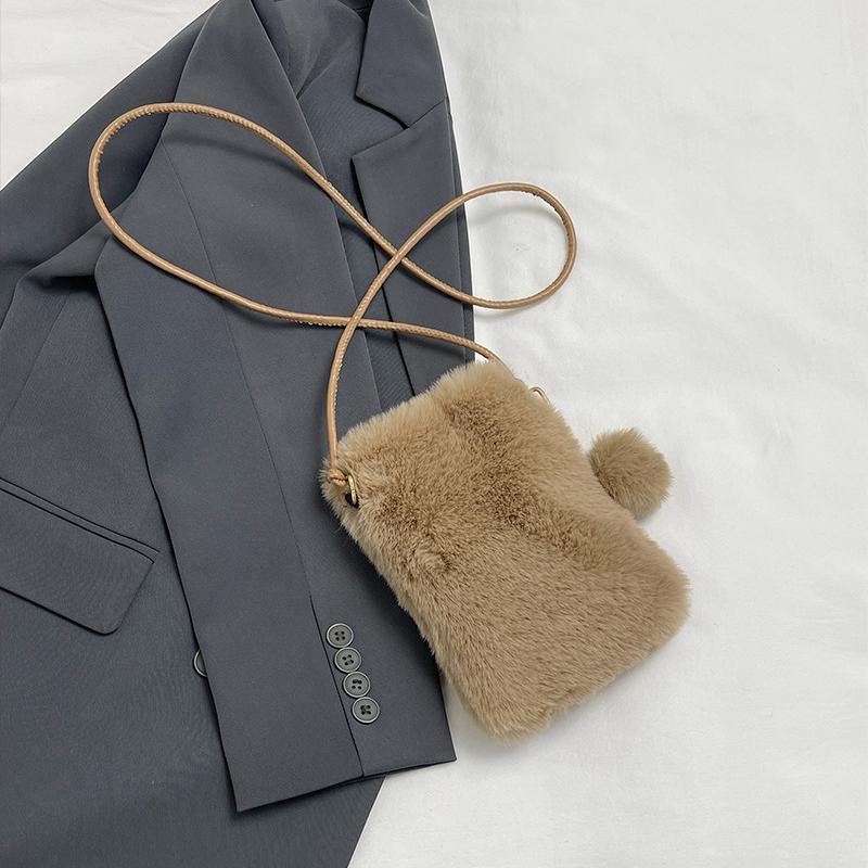 Yogodlns New Plush Shoulder Bag For Women, Mini Solid Color Plush Wallet, Cute And Versatile For Coins, Cell Phone Pouch