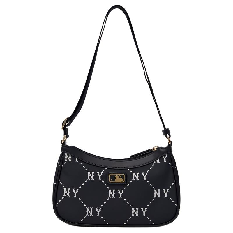 MLB Leather Crossbody Bag, Shoulder Bag Regular Women's Black Casual 7ACRMD15N-50BKS